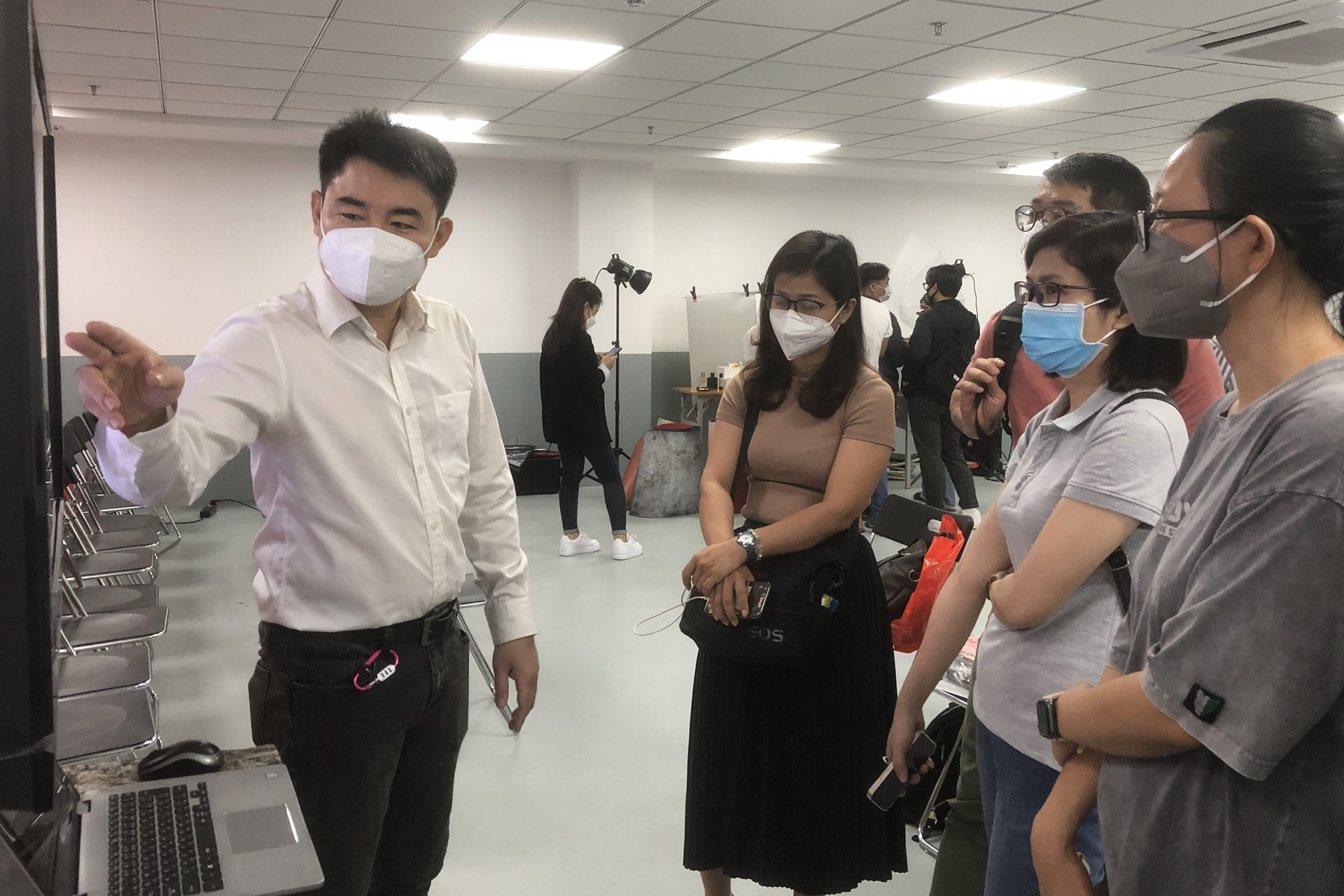 Thầy TRƯƠNG TÙNG LÂM