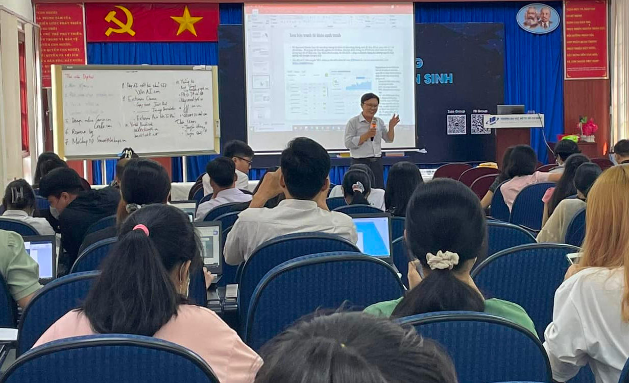 Dao Tao Digital Marketing Dh Mo08